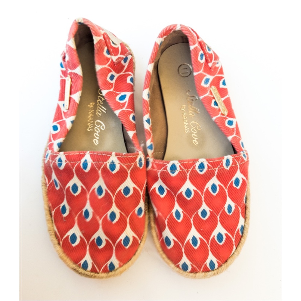NWOT Stella Cove red size 11 shoes